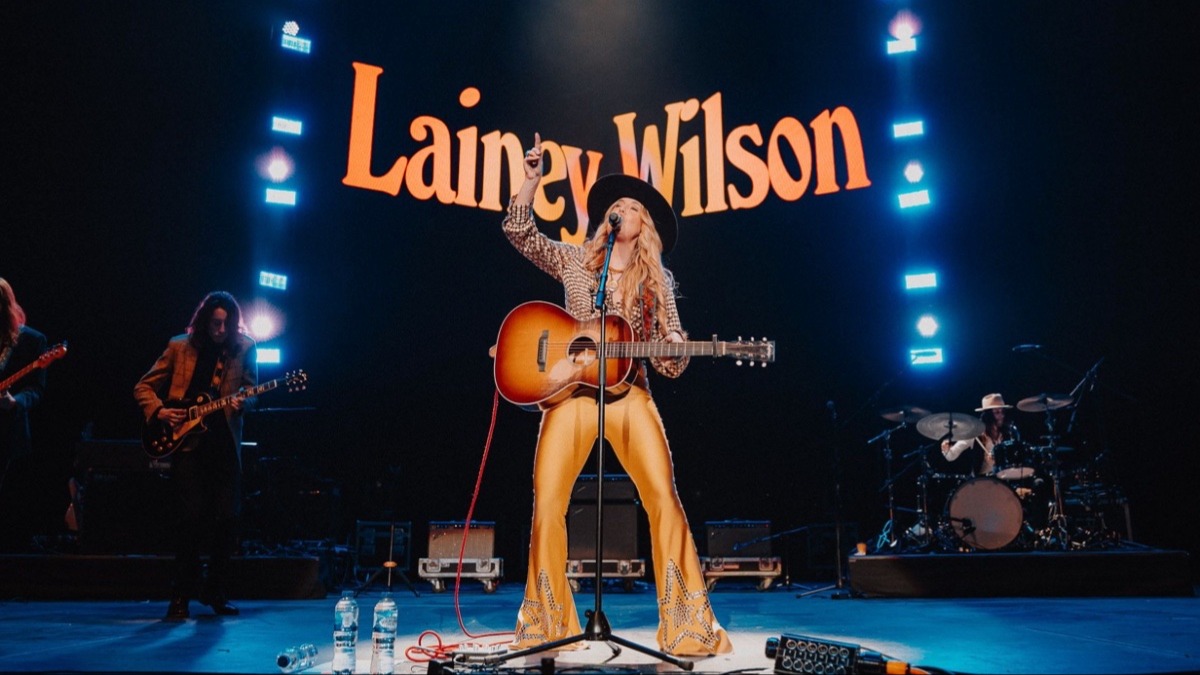Lainey Wilson Announces Her 2024 Tour Dates