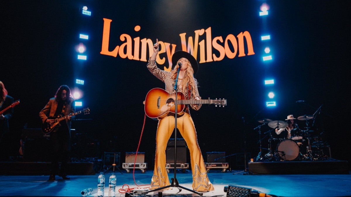 Lainey Wilson 2025 Tour Dates Announced UK and European Performances