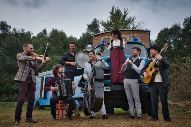 Barcelona Gipsy balKan Orchestra