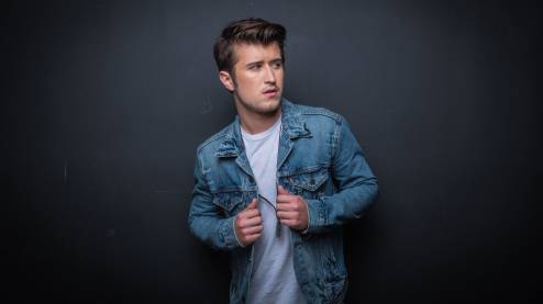 Dylan Schneider