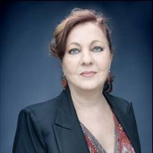 Carmen Linares