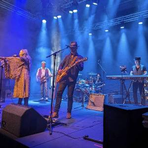 McFleetwood + Support