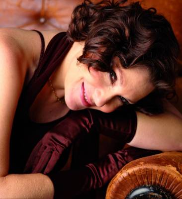 Claudia Carbo