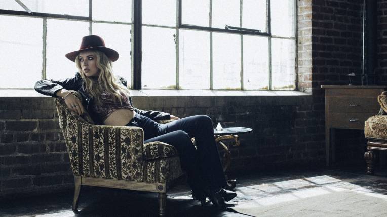 ZZ Ward