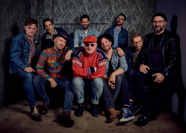 Flo Mega & The Ruffcats