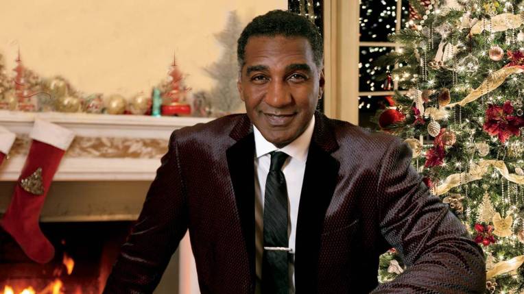 A Holiday Pops!