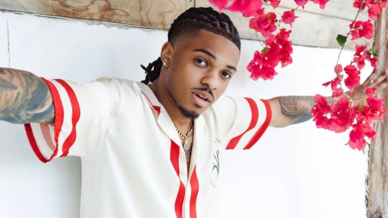 Tone Stith