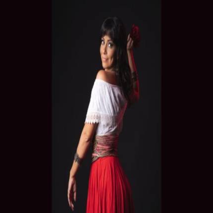 Ananda Botelho Mendes apresenta Contos de Fado