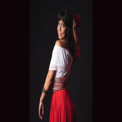 Ananda Botelho Mendes apresenta Contos de Fado