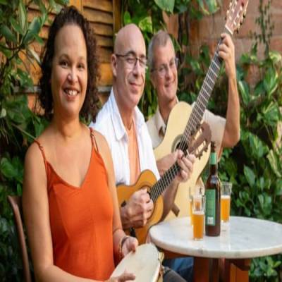 Quartas Acústicas apresenta Sambreja - Orixás
