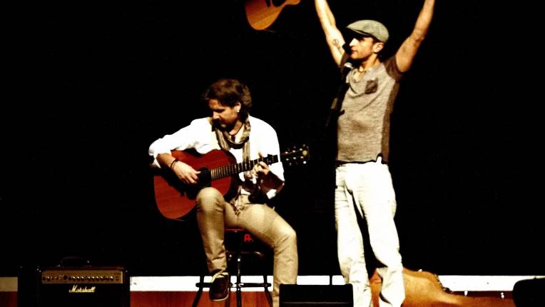 Duo Graceland