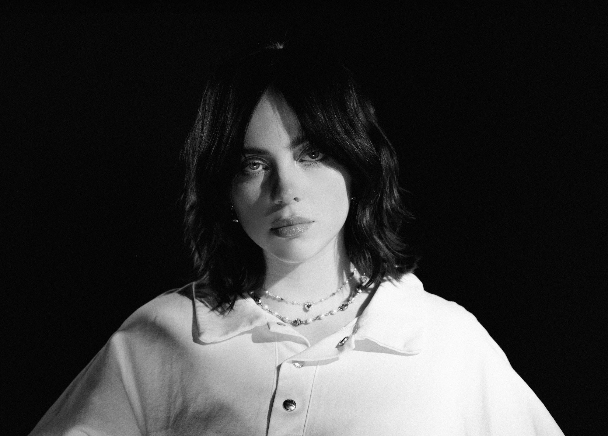 ト*ン様 新品 Billie Eilish 2025 Blk ビッグフォトT L IMG_6065_grande.jpg?v=1753487147