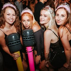 Back To The 90'S & 00'S - Throwback Rave