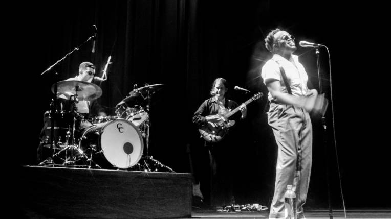 Durand Jones & The Indications