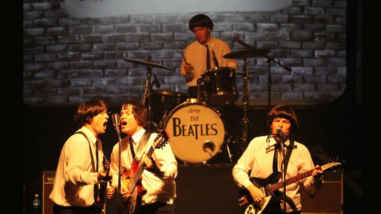 Beatlemania On Tour
