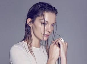 Rosie Lowe