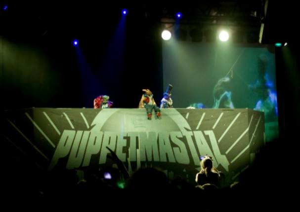 Puppetmastaz