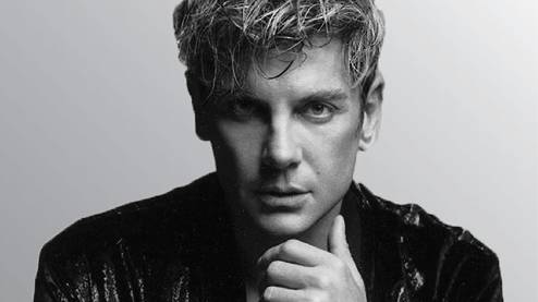 MAKSIM
