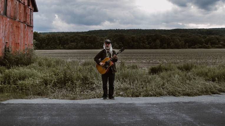 J Mascis