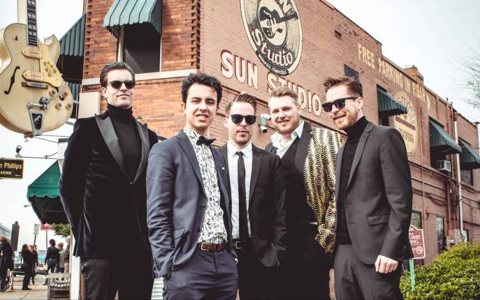 The Bluesanovas