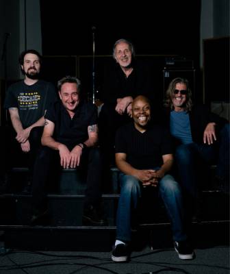 Joe Grushecky and the Houserockers