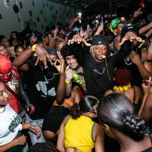 DJ LARNI & FRIENDS - Manchester Shutdown