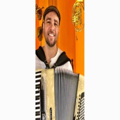 Domingo das Crianças apresenta Rodrigo Ferrero