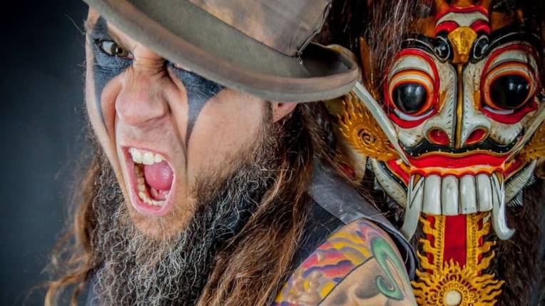 Hellzapoppin Sideshow Revue