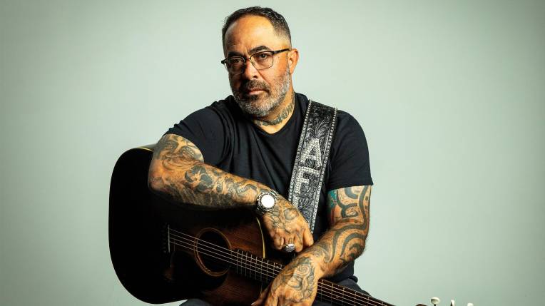 Aaron Lewis And The Stateliners