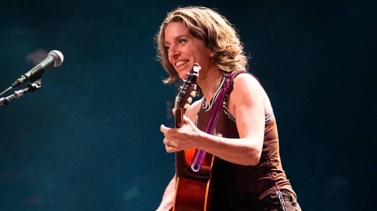 Ani DiFranco with Peter Mulvey & SistaStrings