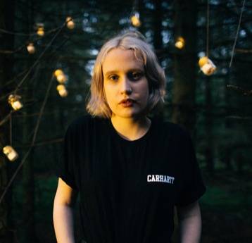 Lizzy Farrall