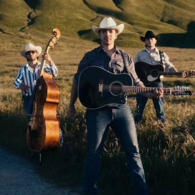 Los Hermanos Mendoza