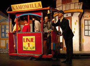 Folk Och Rovare I Kamomilla Stad