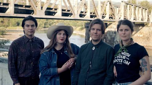 Embla and the Karidotters