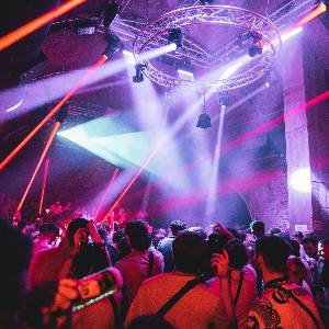 Fridays at EGG: House, Hip-Hop, Reggaeton!