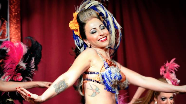 Burlesque-A-Pades