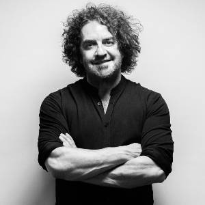 Ian Prowse & Amsterdam Live at Strings Bar & Venue