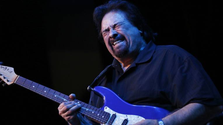 Coco Montoya & Ronnie Baker Brooks Tribute To Albert Collins