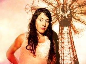 Elizabeth & the Catapult