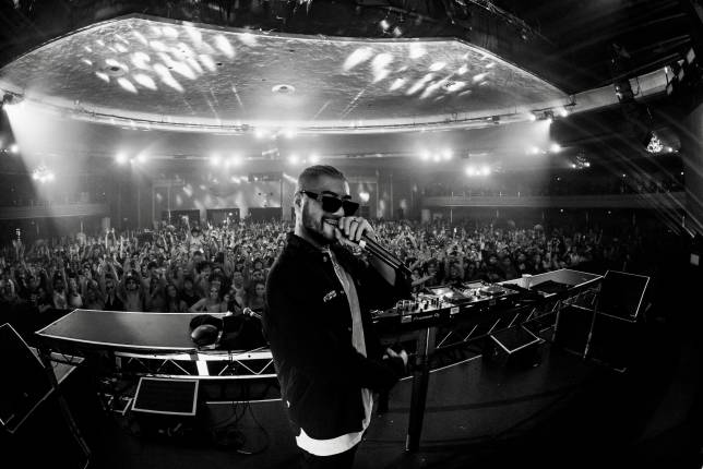 Wax Motif