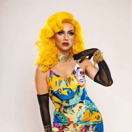 Una noche drag en el Sky Bar de Axel Hotel