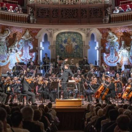 Navidad en el Palau Festival de valses y danzas