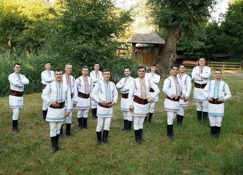 Ansamblul Etnofolcloric Plăieşii