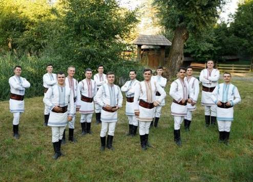 Ansamblul Etnofolcloric Plăieşii