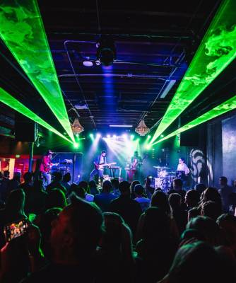 Giant Walking Robots