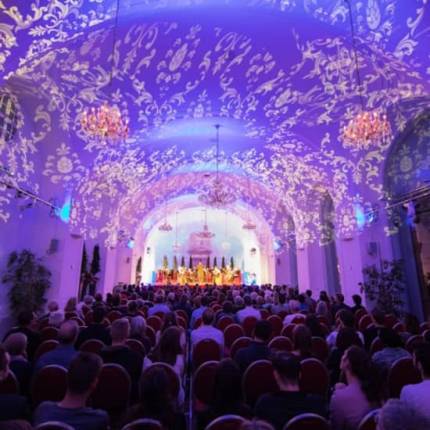 Schönbrunn Orangerie Weihnachtsmarkt + Konzert