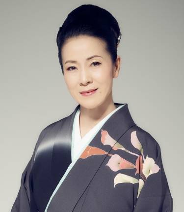 Fuyumi Sakamoto