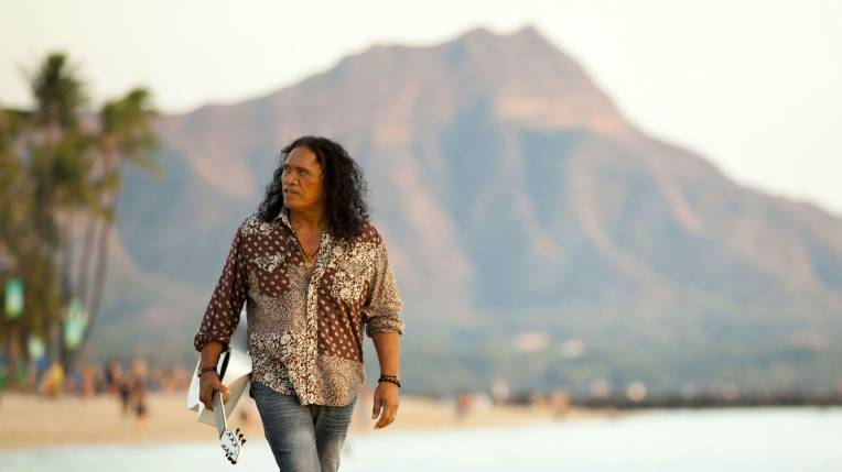 Home in the Islands with Henry Kapono & Friends