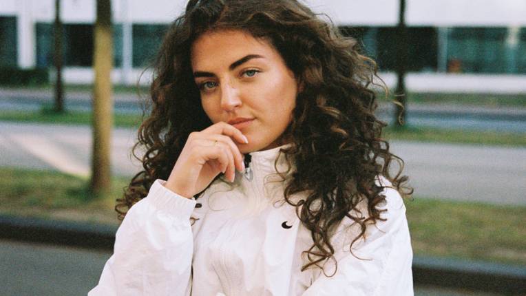 Isabèl Usher
