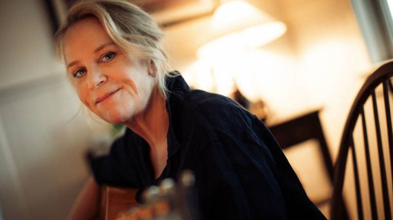 Emmylou Harris & Mary Chapin Carpenter Tickets